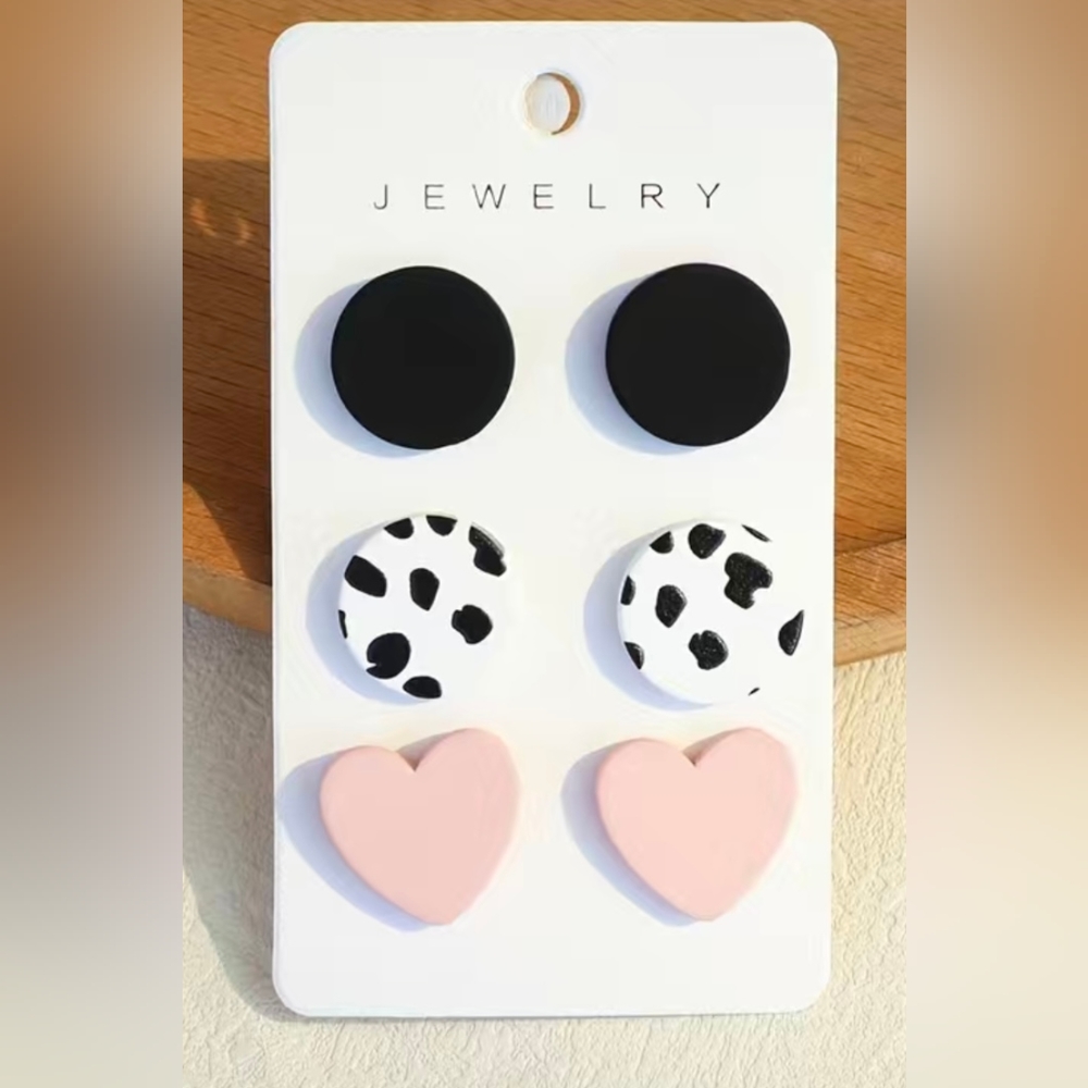 Earring studs